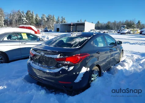 2015 Hyundai Elantra Se z USA, uszkodzony, nr VIN 5NPDH4AE0FH581684
